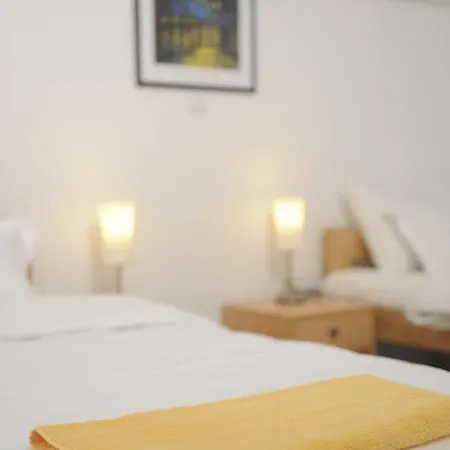 Bed & Breakfast Park Gm 032 *